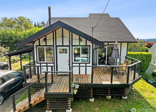 Property at 908 N Jeffries St, Aberdeen, WA 98520, 3 beds, 2 baths