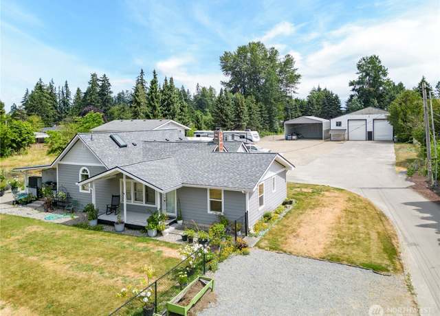 Property at 10709 Woodland Ave E, Puyallup, WA 98373, 3 beds, 2 baths