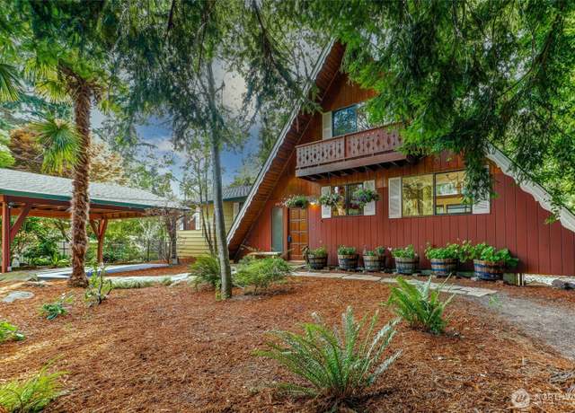 Property at 18961 Marine View Cir SW, Normandy Park, WA 98166, 4 beds, 3 baths