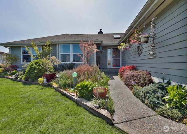 Property at 101 Bay View St, Sequim, WA 98382, 3 beds, 2 baths