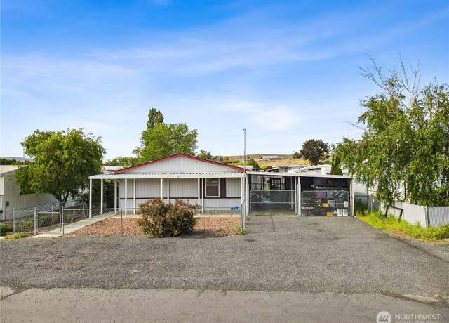 Property at 726 Main St Unit E 23, Soap Lake, WA 98851, 3 beds, 2 baths
