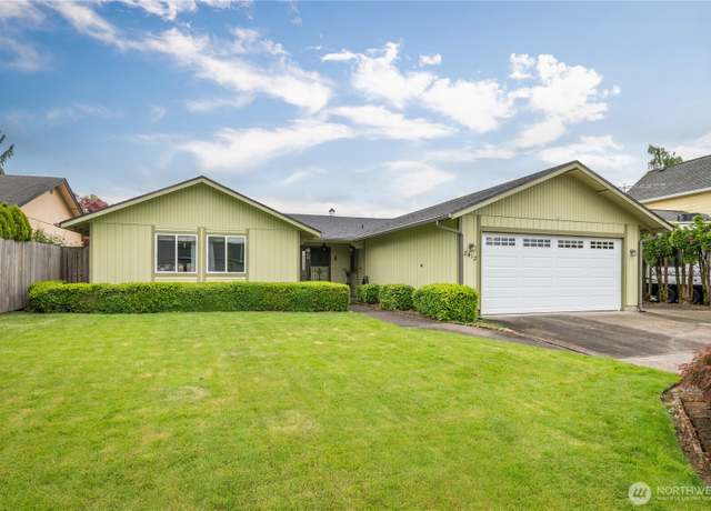 Property at 2412 Mulberry St, Longview, WA 98632, 3 beds, 2 baths