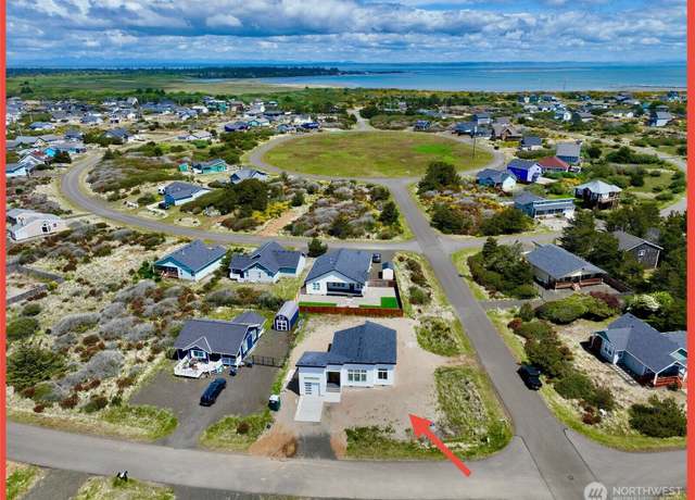 Property at 455 N Portal Loop SW, Ocean Shores, WA 98569, 2 beds, 2 baths