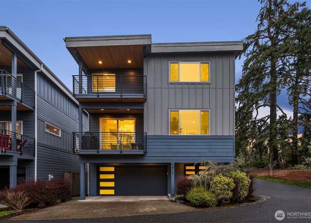 Property at 9915 123rd Ln NE, Kirkland, WA 98033, 5 beds, 4 baths