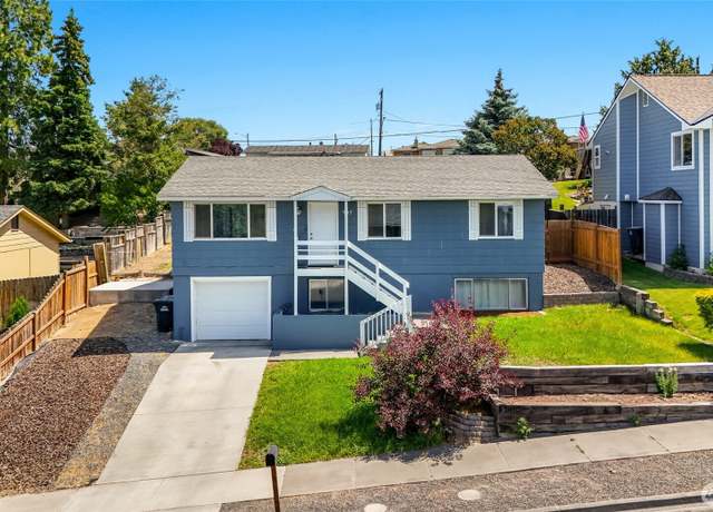 Property at 907 S Balsam St, Moses Lake, WA 98837, 4 beds, 2.5 baths