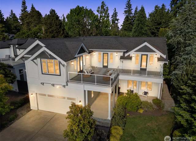 Property at 1416 2nd St, Kirkland, WA 98033, 4 beds, 4.5 baths