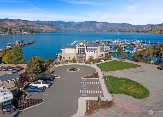 Property at 1350 W Woodin Ave Unit B8, Chelan, WA 98816