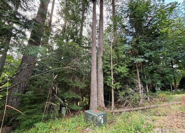 Property at 8 Morning Glory Dr, Bellingham, WA 98229