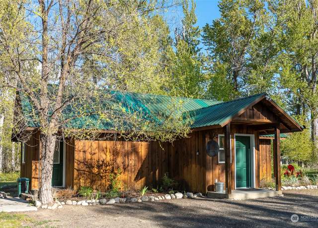 Property at 13 River Run Dr, Winthrop, WA 98862, 2 beds, 2 baths