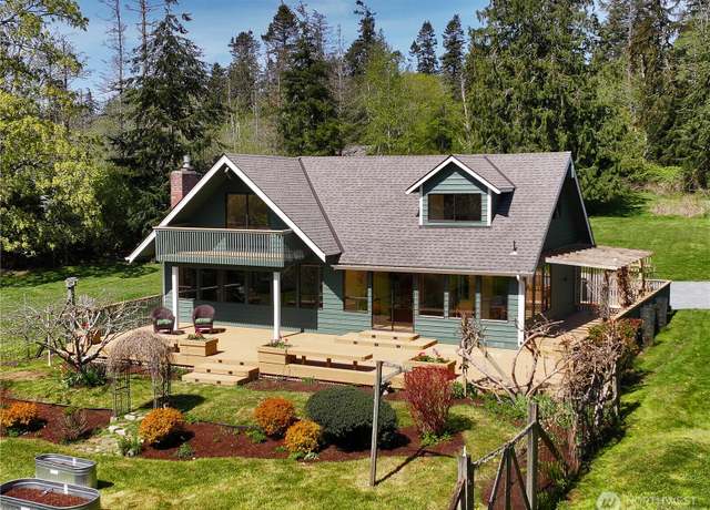 Property at 6596 Wahl Rd, Freeland, WA 98249, 2 beds, 2 baths