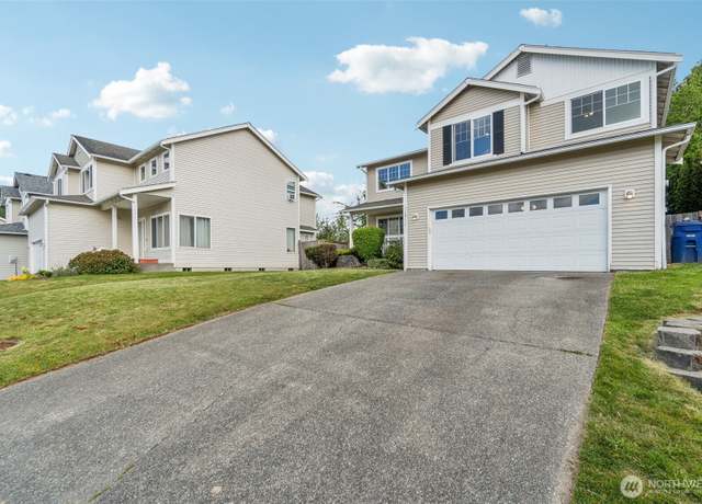 Property at 11811 126th Street Ct E, Puyallup, WA 98374, 4 beds, 2.5 baths