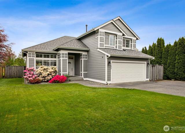 Property at 1855 Shanon Ln, Enumclaw, WA 98022, 3 beds, 2.5 baths