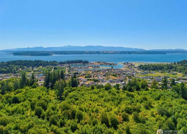 Property at 38052 Vista Key Dr NE, Hansville, WA 98340
