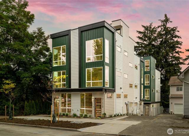Property at 2108 15th Ave S Unit C, Seattle, WA 98144, 2 beds, 2 baths