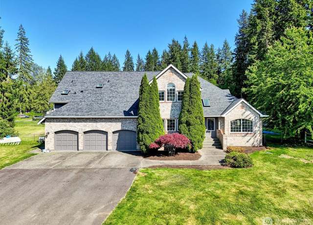 Property at 11922 197th St SE, Snohomish, WA 98296, 4 beds, 4.5 baths