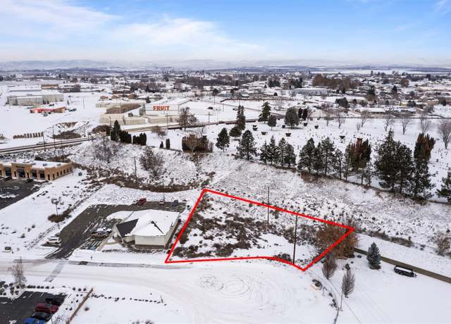 Property at 807 Zillah West Rd, Zillah, WA 98953