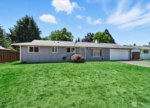Property at 12619 SE 10th St, Vancouver, WA 98683, 4 beds, 2 baths