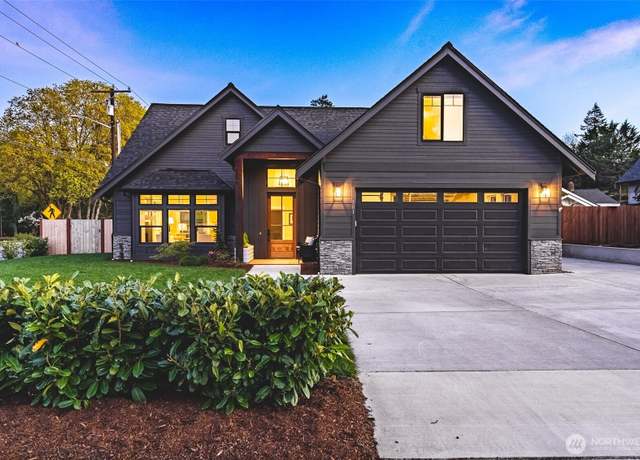 Property at 301 S Park St, Lynden, WA 98264, 4 beds, 2.5 baths