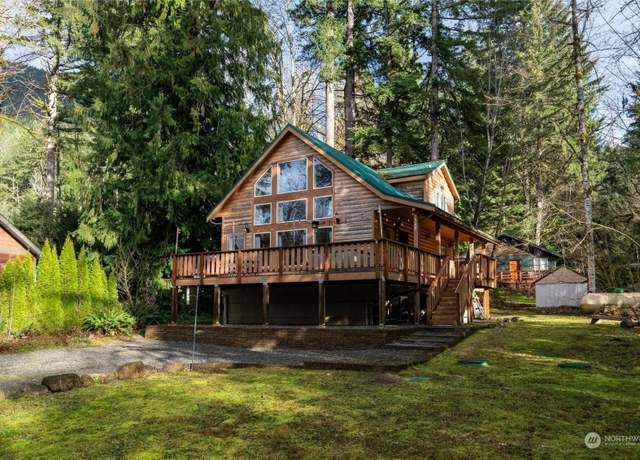 Property at 7548 Olsen Dr, Deming, WA 98244, 3 beds, 2 baths