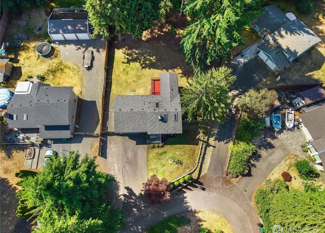 Property at 7011 Alderwood Ct SE, Lacey, WA 98503, 3 beds, 2.5 baths