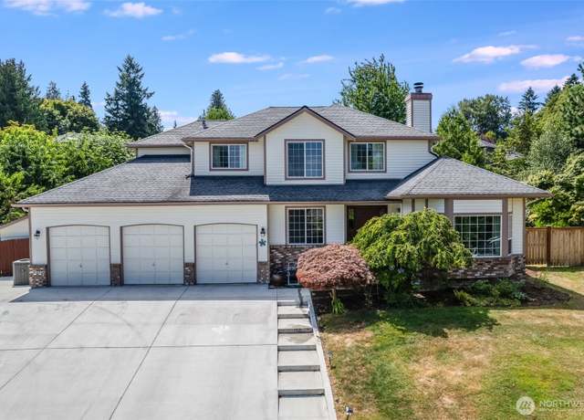 Property at 2016 11th Street Pl SW, Puyallup, WA 98371, 4 beds, 2.5 baths