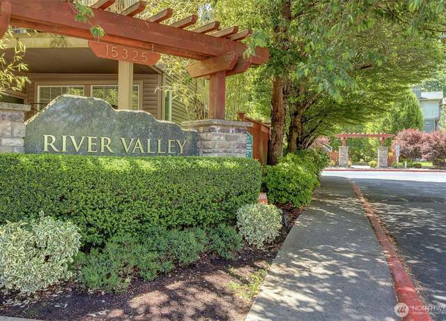 Property at 15325 SE 155th Pl Unit Q2, Renton, WA 98058, 2 beds, 2.5 baths