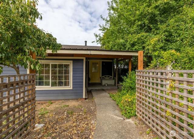 Property at 1427 E 3rd St, Port Angeles, WA 98362, 3 beds, 2 baths