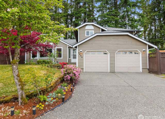 Property at 8506 Bender Cir NE, Bremerton, WA 98311, 3 beds, 2.5 baths