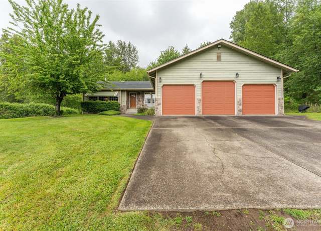 Property at 3220 N Pacific Ave, Kelso, WA 98626, 3 beds, 2 baths