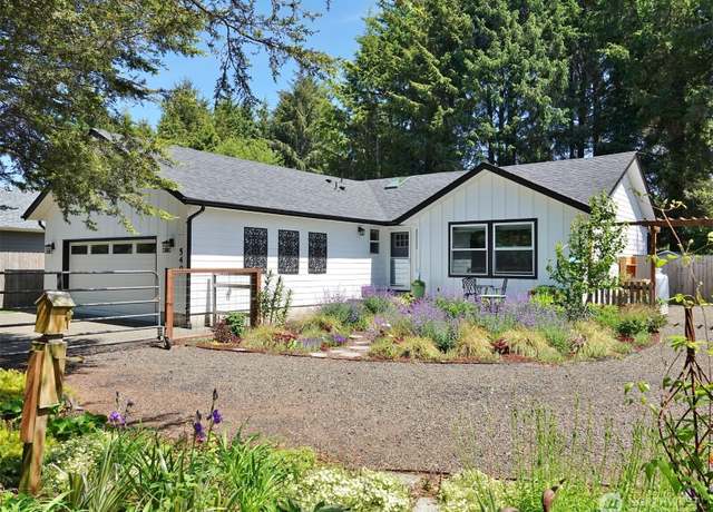 Property at 540 Meadow Ave NE, Ocean Shores, WA 98569, 3 beds, 2 baths