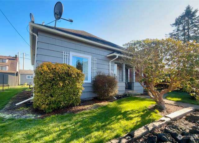 Property at 122 S Third St, Montesano, WA 98563, 2 beds, 1 bath