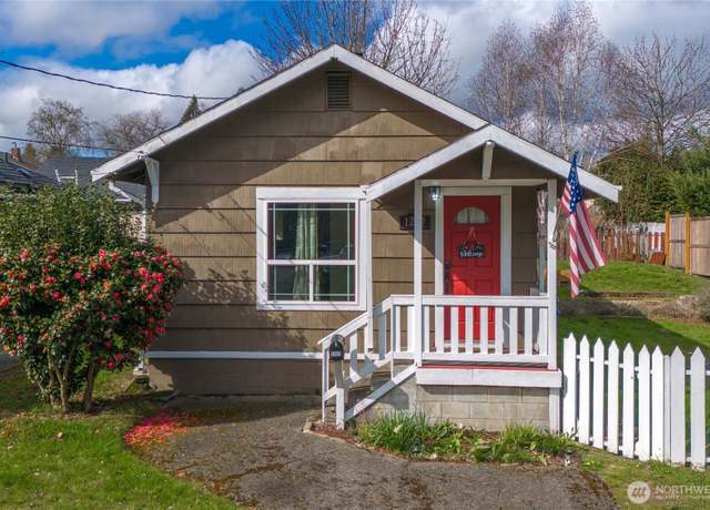 Property at 1207 High Ave, Bremerton, WA 98337, 2 beds, 1 bath