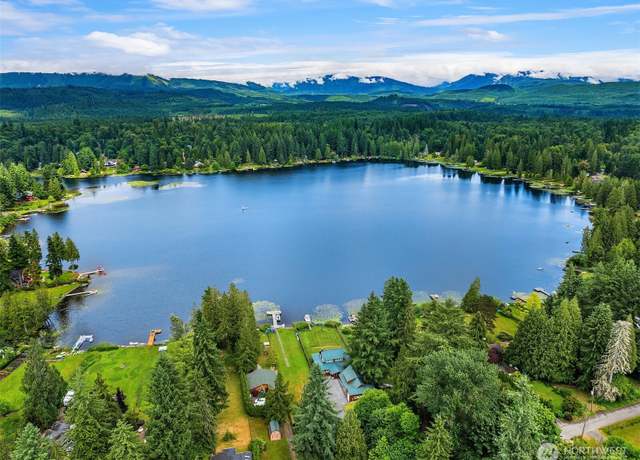 Property at 10904 W Lake Joy Dr NE, Carnation, WA 98014, 3 beds, 2.5 baths