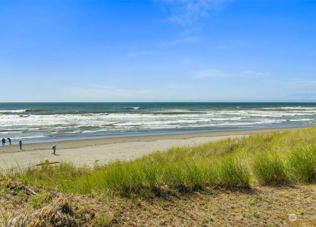 Property at 1443 Ocean Shores Blvd SW #301, Ocean Shores, WA 98569, 3 beds, 2 baths