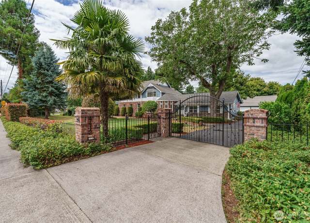 Property at 4412 NW 127th St, Vancouver, WA 98685, 6 beds, 2.5 baths