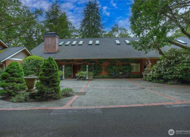 Property at 11417 Gravelly Lake Dr SW, Lakewood, WA 98499, 3 beds, 3.5 baths