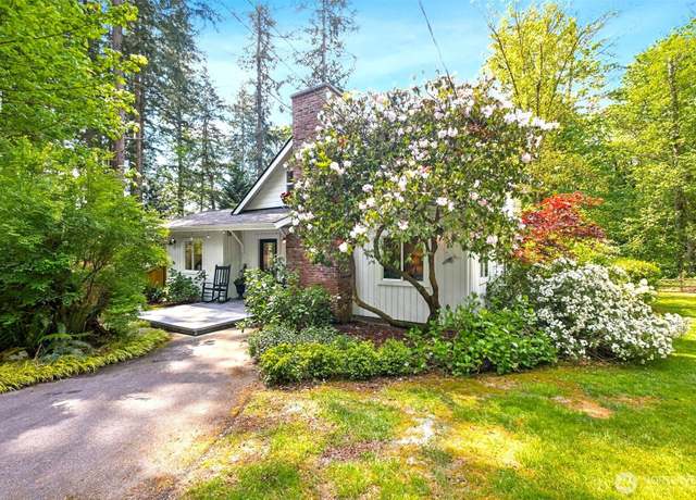 Property at 15715 249 Ave SE, Issaquah, WA 98027, 4 beds, 2.5 baths