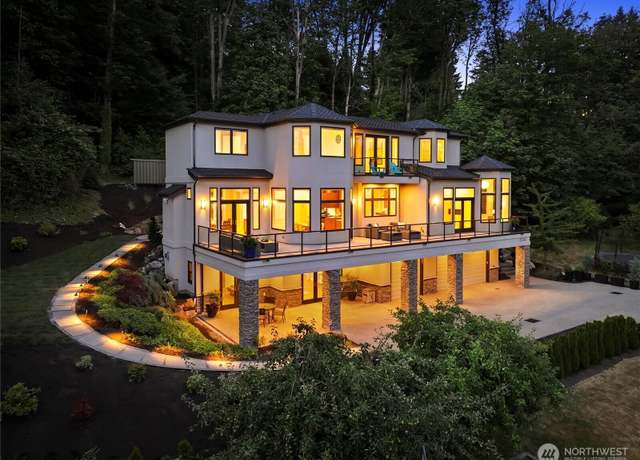 Property at 8246 W Mercer Way, Mercer Island, WA 98040, 5 beds, 4.5 baths