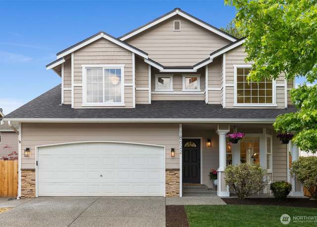 Property at 18022 29th Ave SE, Bothell, WA 98012, 3 beds, 2.5 baths