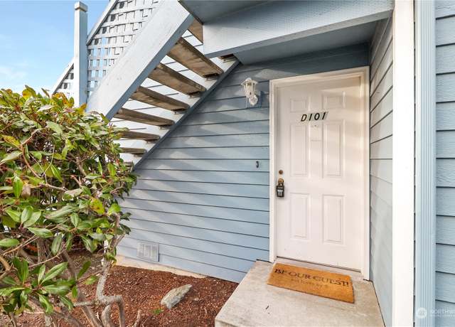 Property at 537 NE Ellis Way Unit D101, Oak Harbor, WA 98277, 2 beds, 2 baths