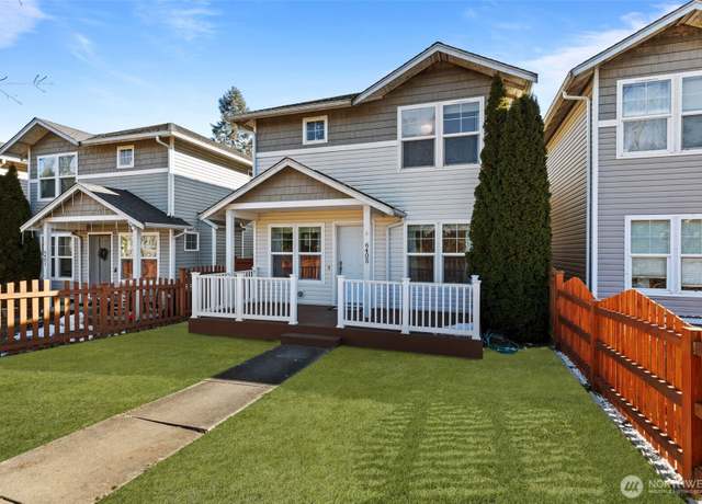Property at 6405 Lombard Ave Unit A, Everett, WA 98203, 4 beds, 2.5 baths