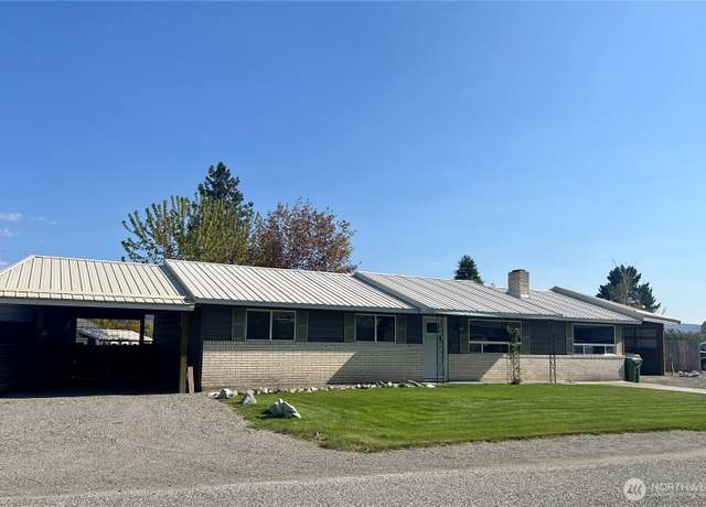 Property at 734 Sunrise Dr, Omak, WA 98841, 3 beds, 2 baths