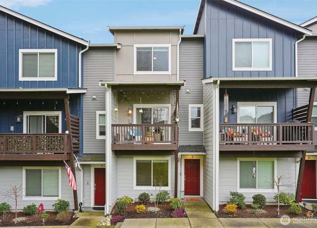 Property at 17531 110th Ave E Unit E, Puyallup, WA 98374, 2 beds, 2.5 baths