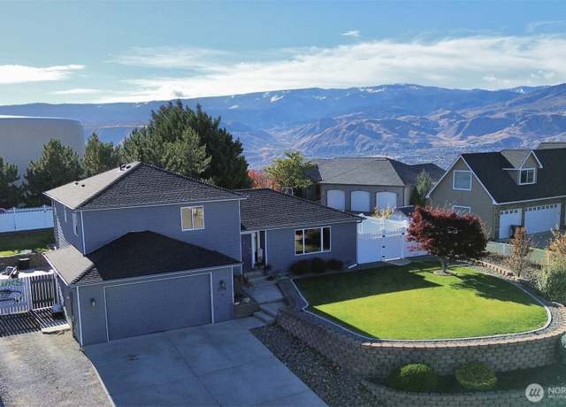 Property at 2314 Prairie Dr, East Wenatchee, WA 98802, 3 beds, 2.5 baths