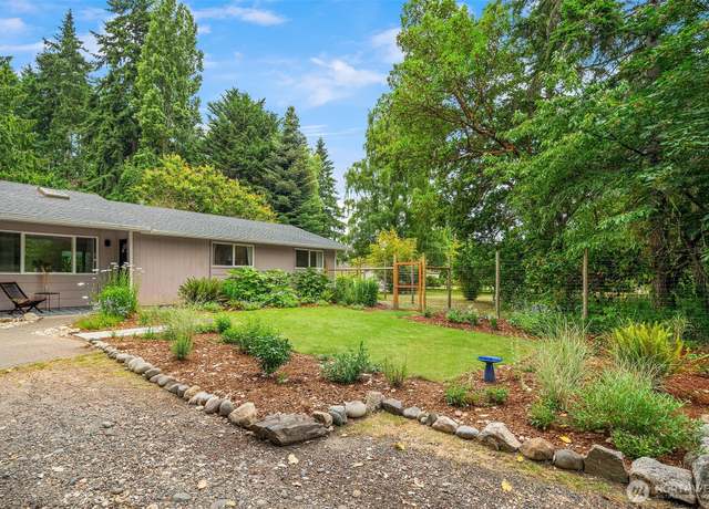 Property at 18304 McLean Rd SW, Vashon, WA 98070, 3 beds, 1.5 baths