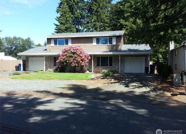 Property at 12805 4th Dr SE, Everett, WA 98208, 4 beds, 3 baths