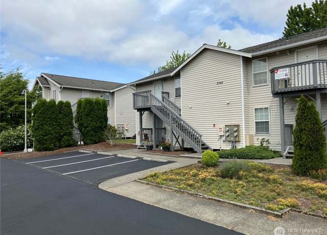 Property at 2344 Main St, Ferndale, WA 98248, 8 beds, 4 baths