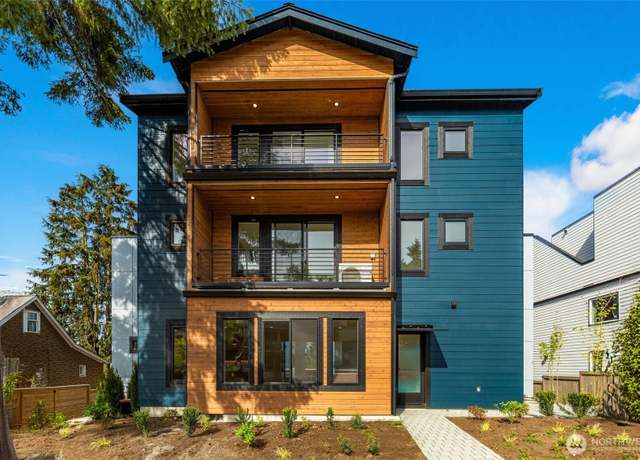 Property at 3833 Woodlawn Ave N, Seattle, WA 98103, 3 beds, 2.5 baths