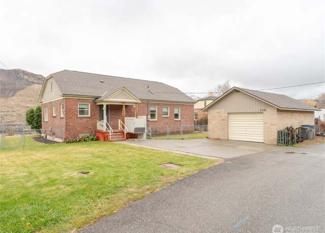 Property at 308 5th St, Chelan Falls, WA 98817, 3 beds, 1.5 baths