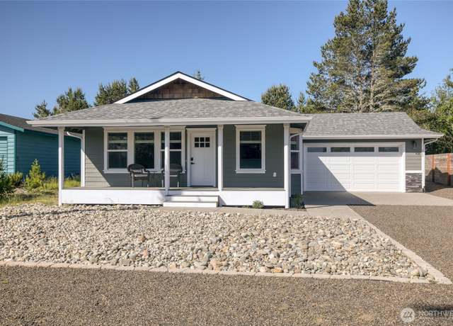 Property at 213 N Wynoochee Dr SW, Ocean Shores, WA 98569, 2 beds, 2 baths